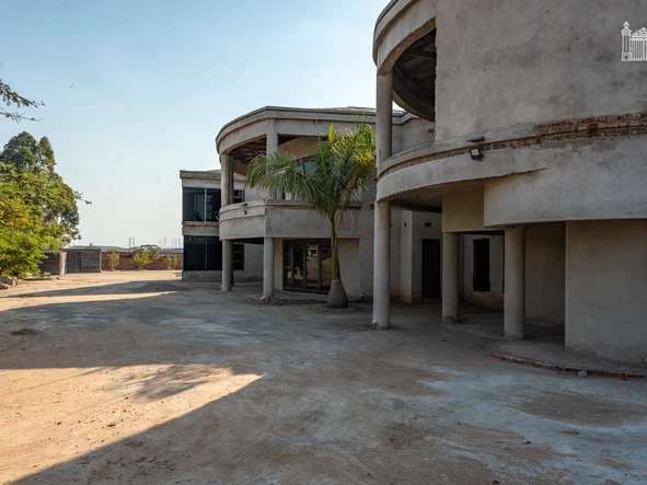 8 Bedroom Townhouse Complex