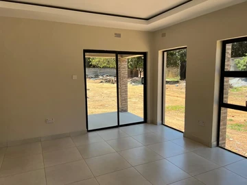 3 Bedroom Flat & Apartment