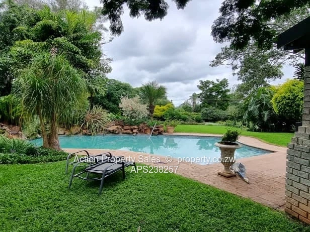 Beautiful Home For Sale With Excellent Water 