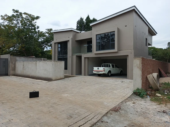 Cluster House for Sale in Greendale