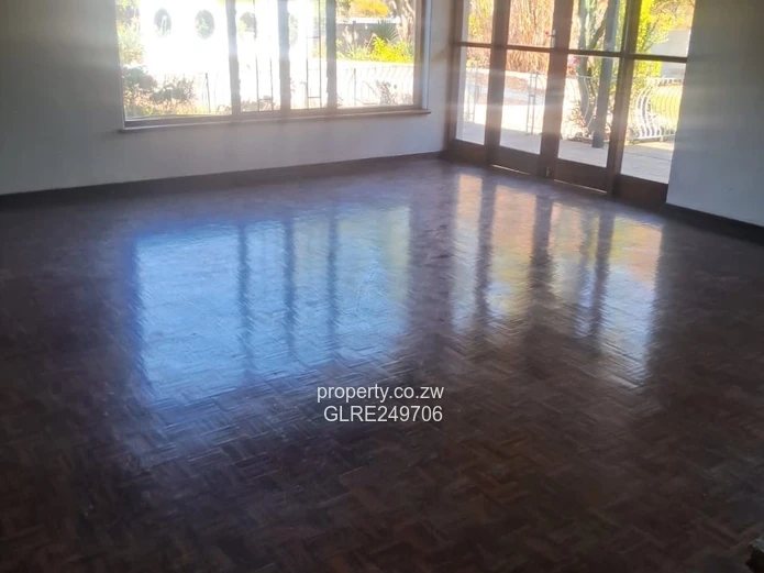 Gunhill Office 450m² — Garden, Garage, Borehole