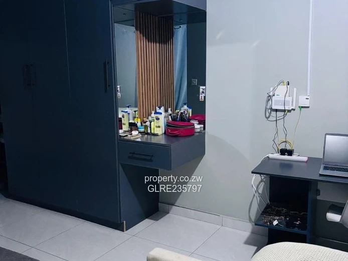 A Truly Modern & Self-Sufficient 1-Bedroom Gem in Mabelreign