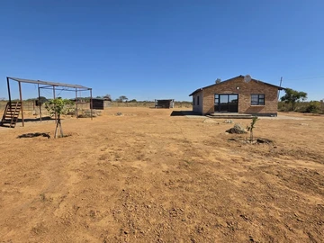 Farm & Agricultural Land