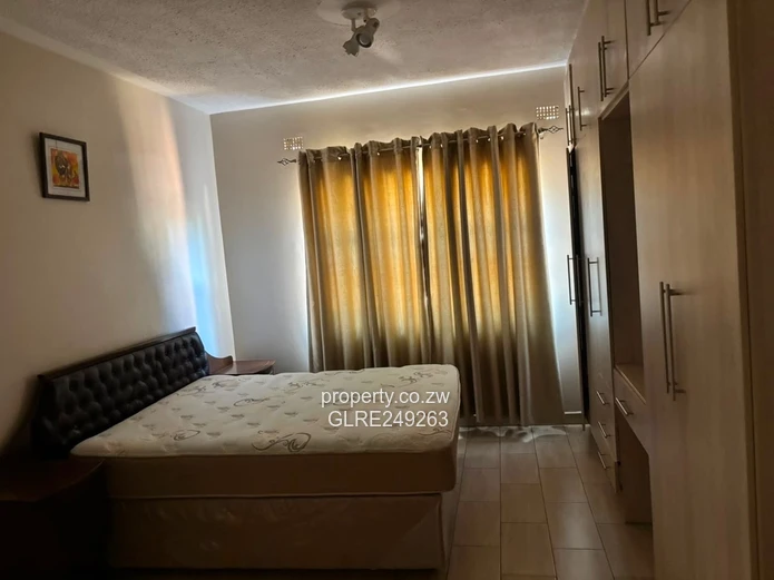 Brick-Faced 3-Bed Flat Bluff Hill - Borehole & Modern Kitchen