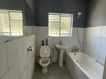 2 Bedroom Garden Flat