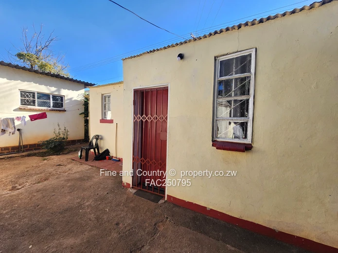 Commercial Townhouse For Sale – Bulawayo Cbd 