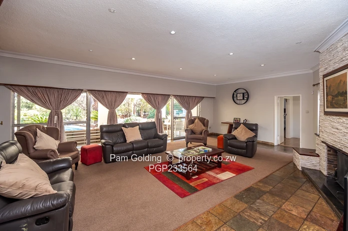 Beautiful Home On The Prestigious Coombe Rd.