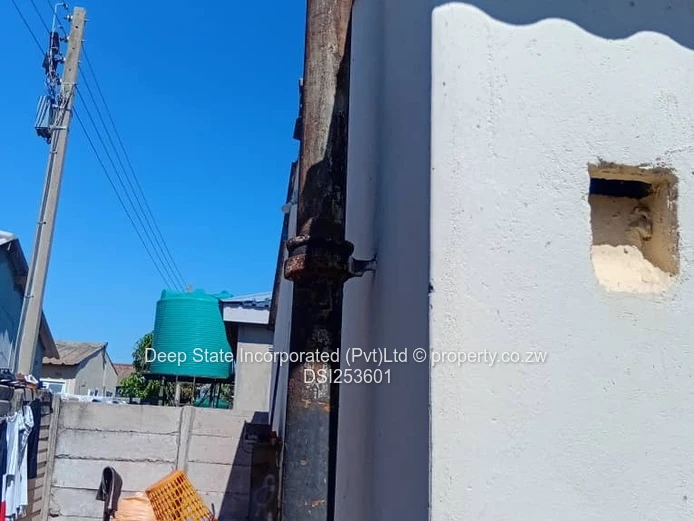 Zengeza 2 house for sale 