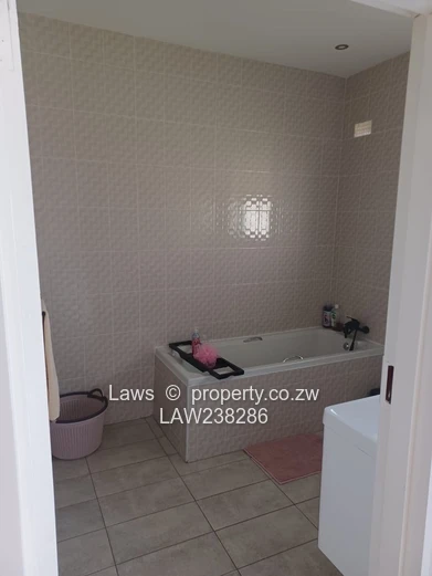 Beautiful Family Home in Gletwin Park