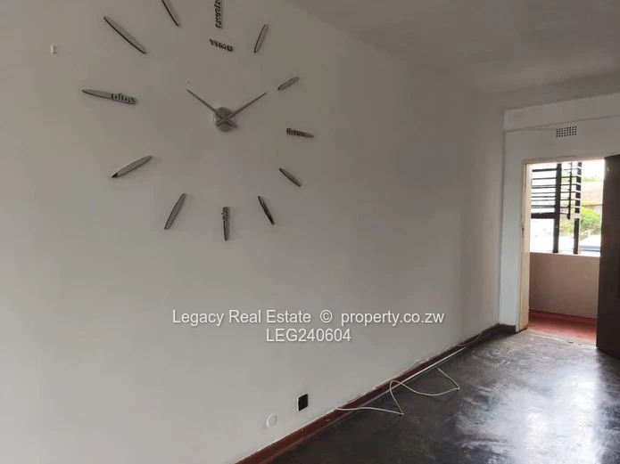 Contemporary 3 Bedroom Flat With Lounge And Kitchen – Northern Heights