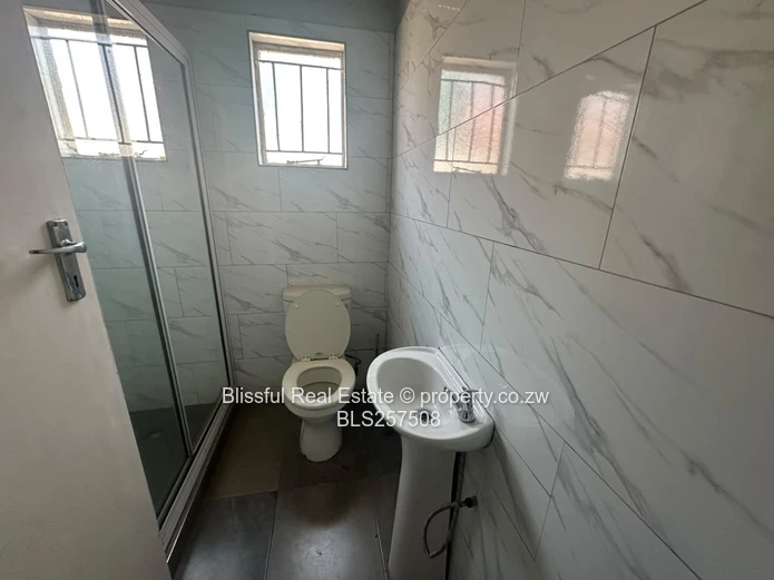 3 Bedroom house for sale in budiriro cabs-Deeds available