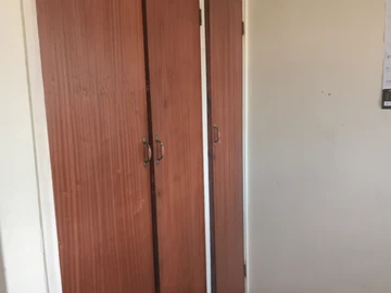 2 Bedroom Flat & Apartment