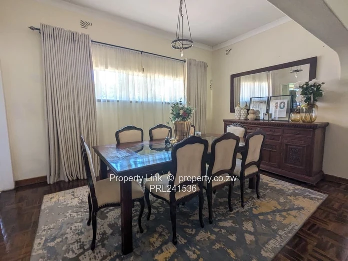 Home With Pool & Good Borehole - Available 1 May