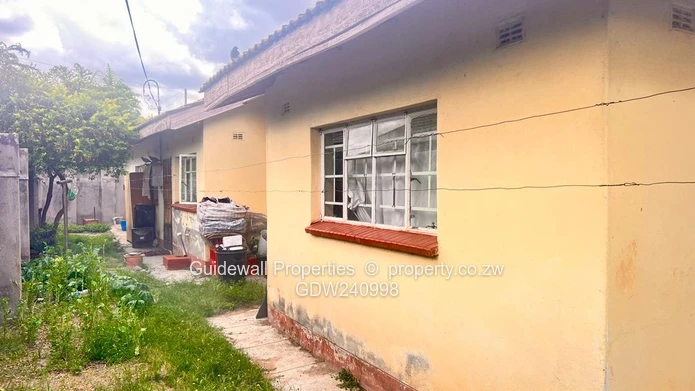 4 bed house for sale in Mainway Meadows with deeds