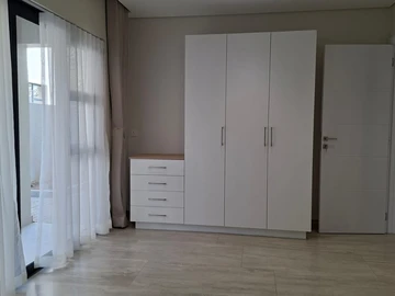 3 Bedroom Garden Flat
