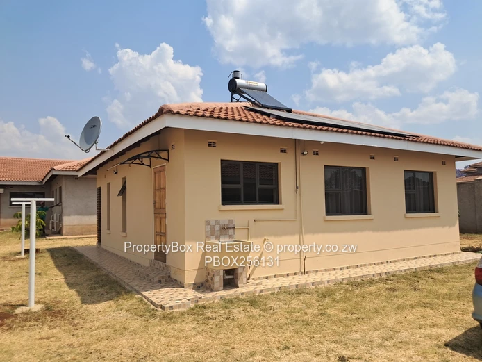 3 bed cluster unit to rent available for Immediate occupation!