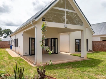 3 Bedroom Garden Flat