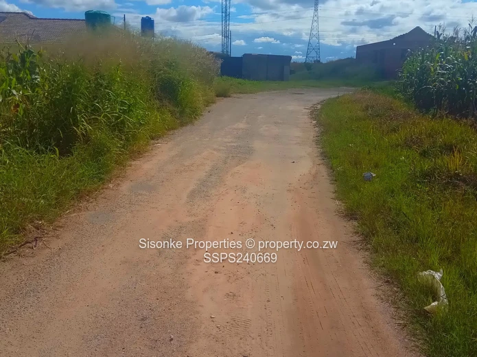 Prime 1000m2 stand for sale in Rockview