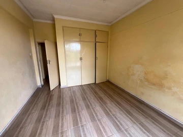 2 Bedroom Flat & Apartment