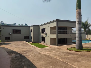 6 Bedroom House