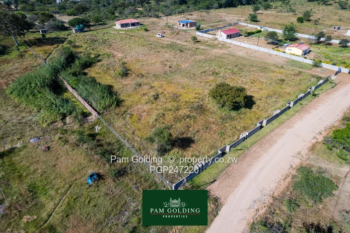 willsgrove lockview 1.4142 hectares with a 4bedroomed unfinished house  (Sole Mandate)