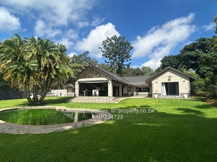 Upmarket Furnished 3 Bedroom Home in good area (Sole Mandate)