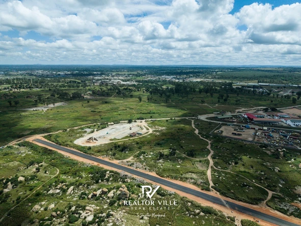 Commercial & Industrial Land