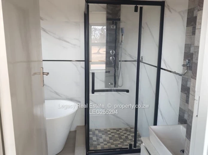 Marlborough: Modern 4-Bed Double-Storey, Fully Furnished & Borehole