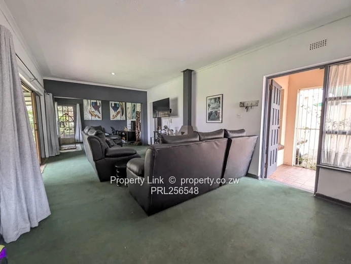 Conveniently Located Avondale Cluster Home