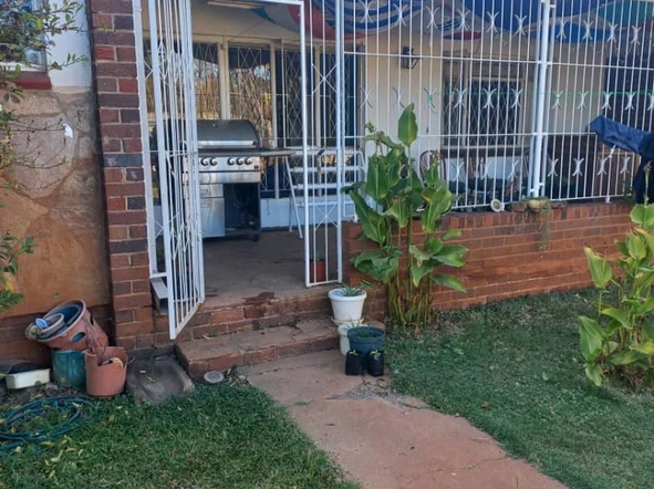 2 Bedroom Garden Flat