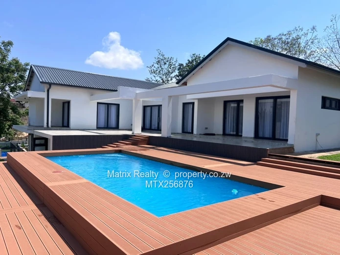 5 Bed Luxury Home In Glen Lorne