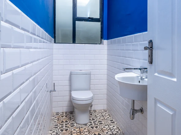 3 Bedroom Flat & Apartment