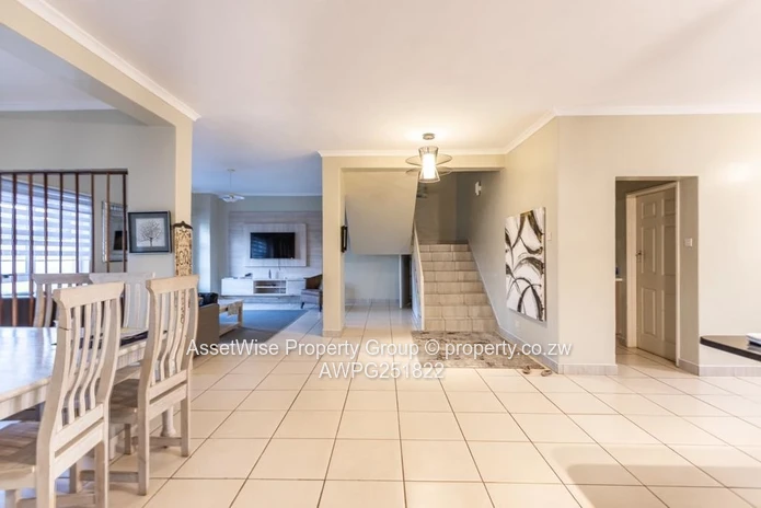 Avondale West: Cozy 4-Bed Townhouse 