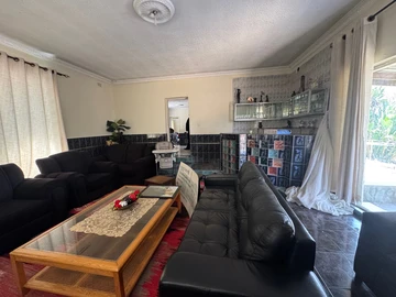 5 Bedroom House