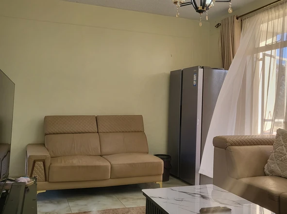 2 Bedroom Flat & Apartment