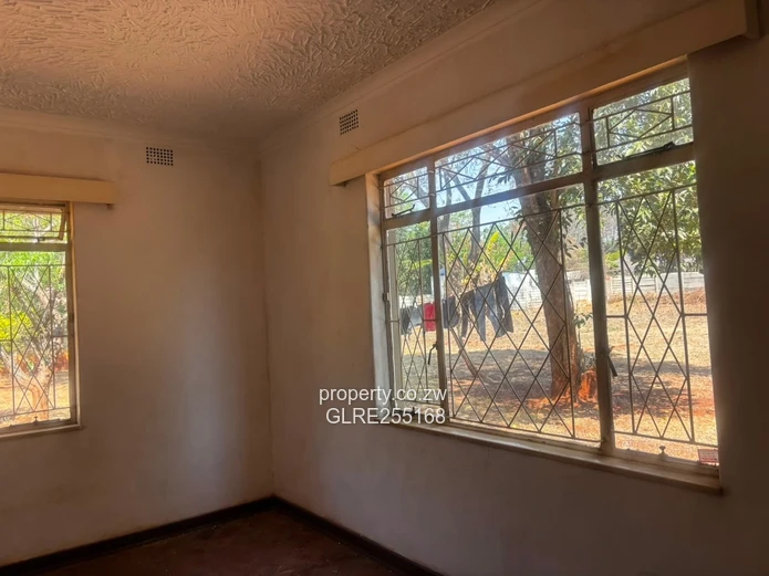 3-Bed Family Home in Emerald Hill, Harare West — Borehole