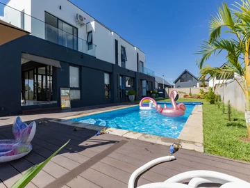 4 Bedroom Townhouse Complex