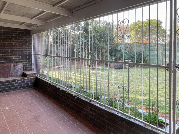 2 Bedroom Garden Flat