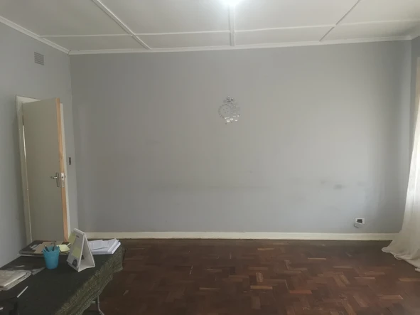 2 Bedroom Flat & Apartment
