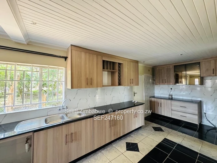 Modern 4-Bed Home in Knowe on 2305m² with Borehole