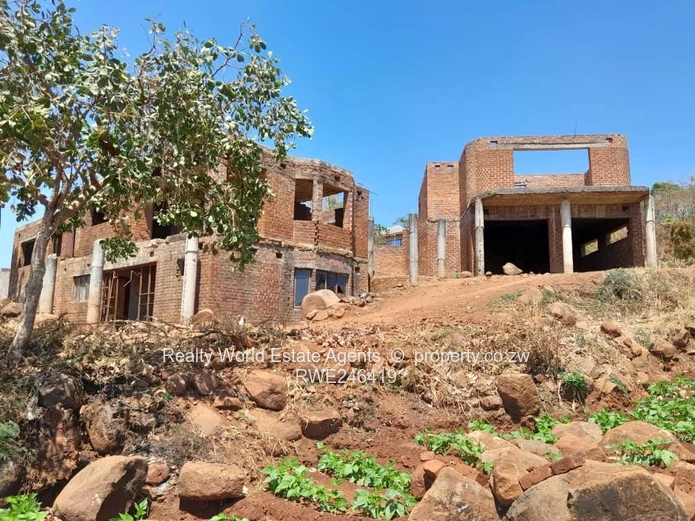 Charlotte Brooke – Incomplete 6 Bedroom House for Sale