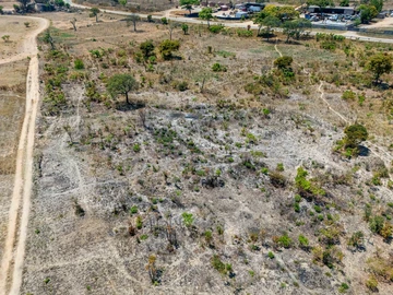 Commercial & Industrial Land