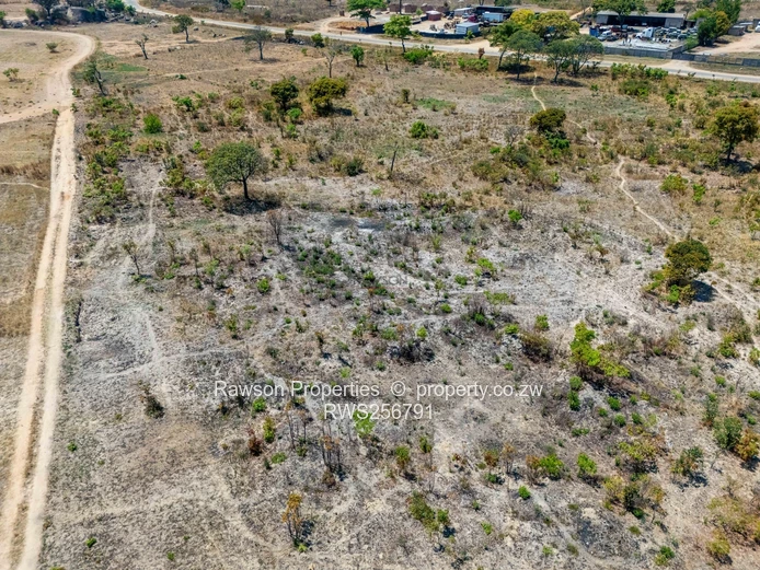 3.6 hectares of land .potential  Maronders (Sole Mandate)