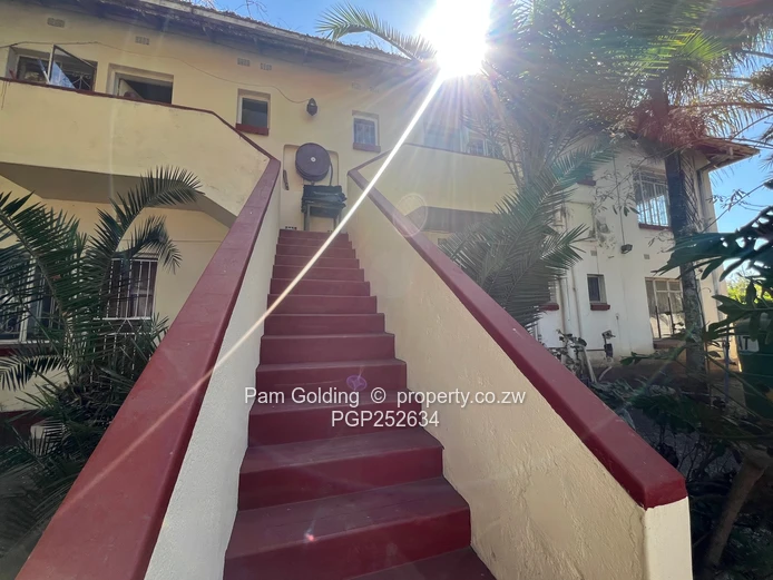 2 Bed Flat in Avondale
