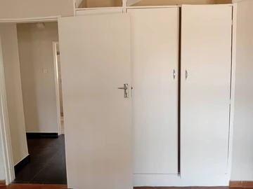 3 Bedroom Flat & Apartment