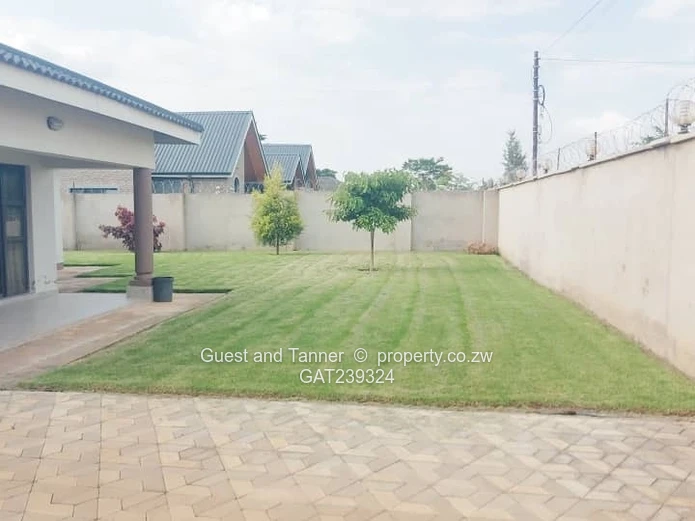 Luxurious 5-Bedroom House in Sandton Phase 1  with Clean Title