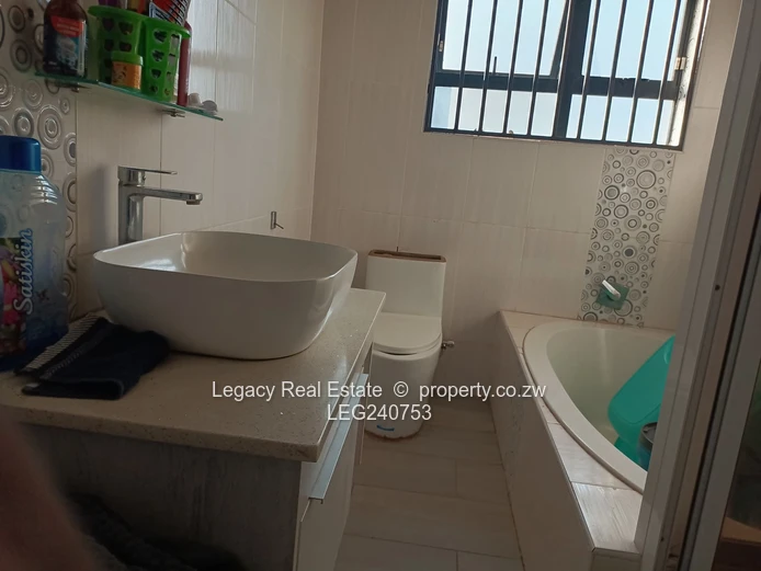 3 bedroomed cluster for rent in Bluffhill