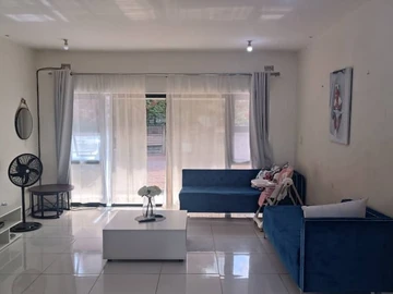 3 Bedroom Flat & Apartment