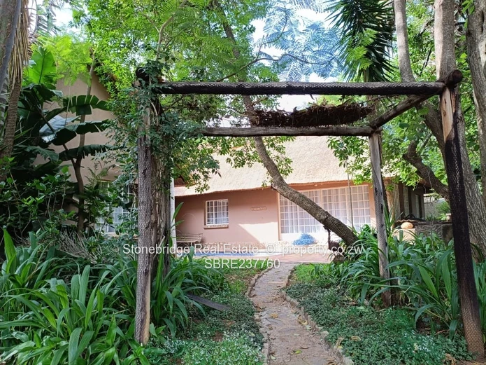 Hillside 3-Bedroom House to rent