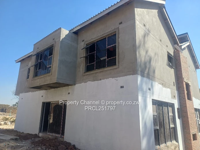 Duplex Flats For Sale In Logan Park